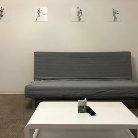 Apartment4 Near Center Apartman *